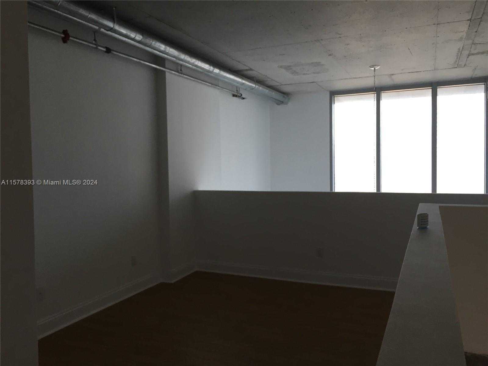 Small Image of 690 SOUTH WEST 1ST CT #2122, Miami Number 28