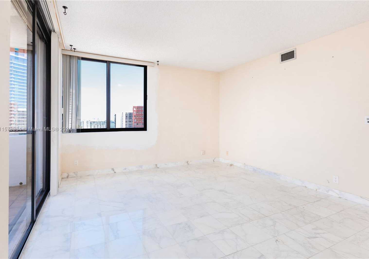Small Image of 1581 BRICKELL AVE #1107, Miami Number 24