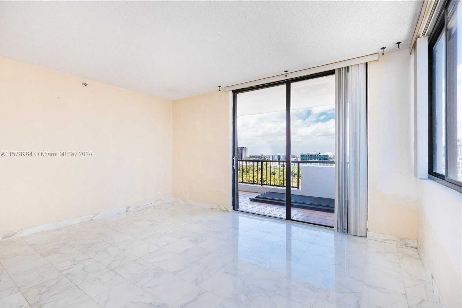 Small Image of 1581 BRICKELL AVE #1107, Miami Number 26