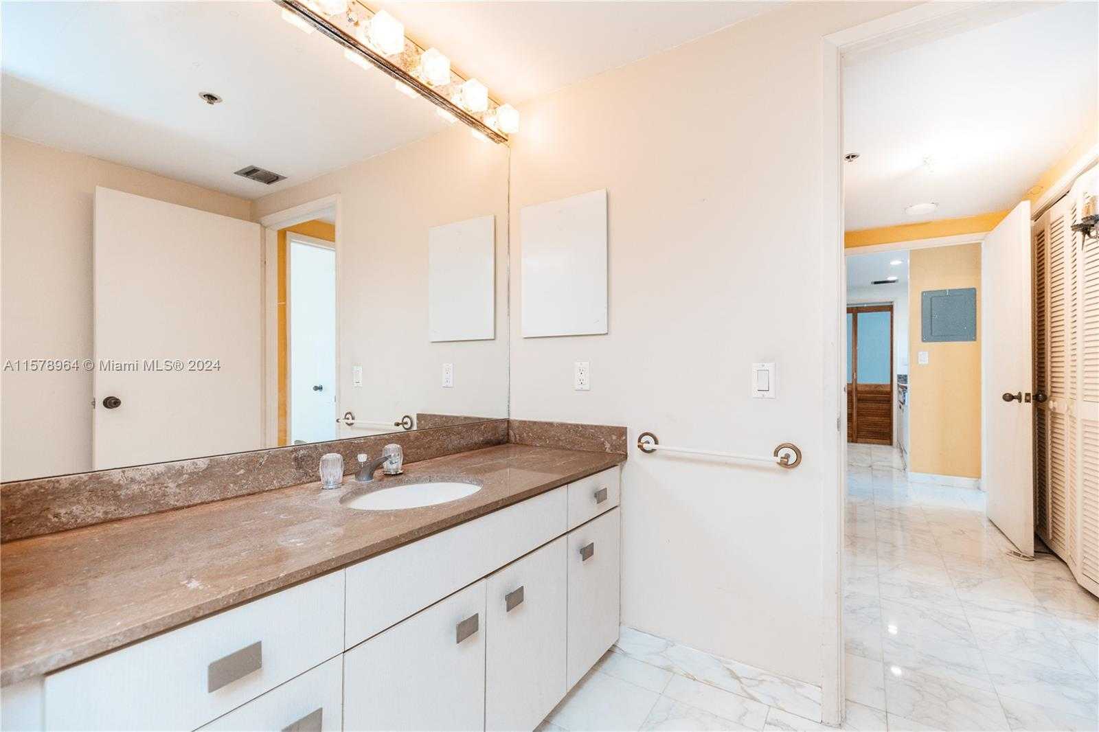 Small Image of 1581 BRICKELL AVE #1107, Miami Number 35