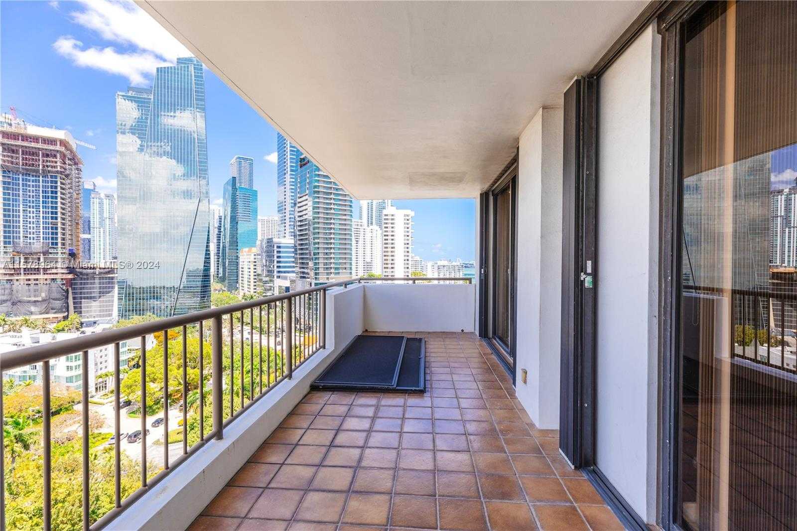Small Image of 1581 BRICKELL AVE #1107, Miami Number 38