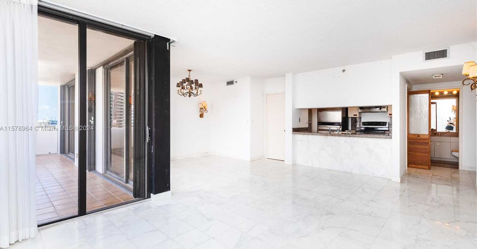 Small Image of 1581 BRICKELL AVE #1107, Miami Number 4