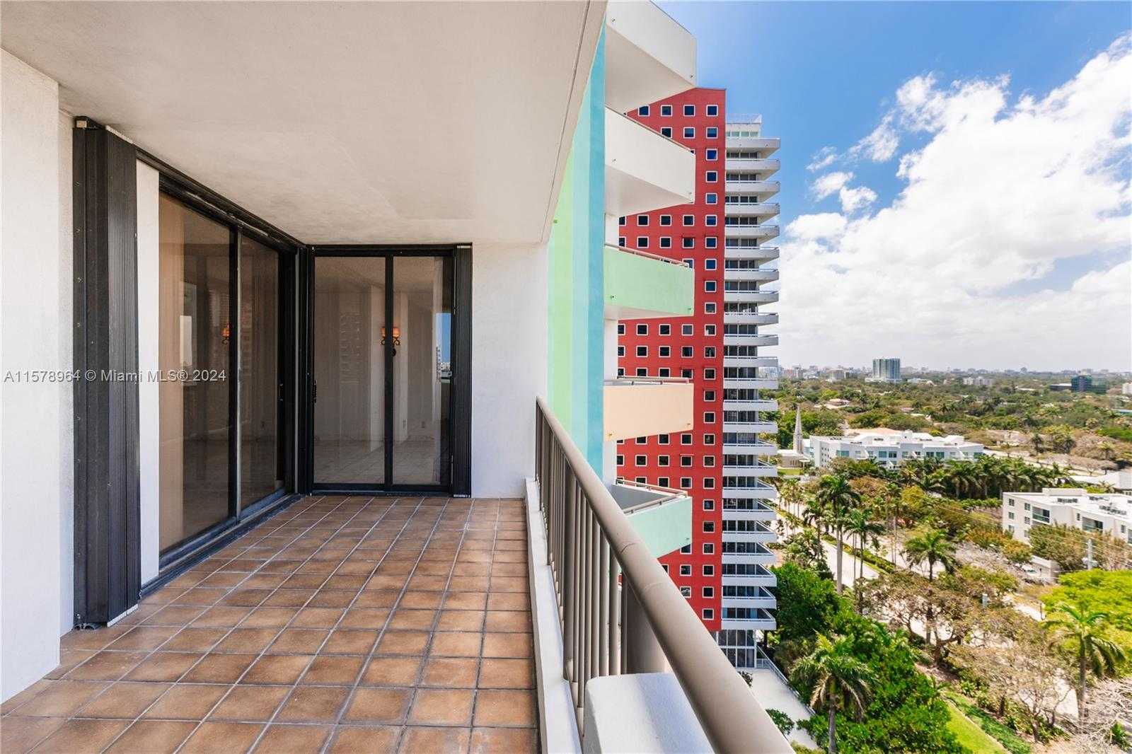 Small Image of 1581 BRICKELL AVE #1107, Miami Number 42