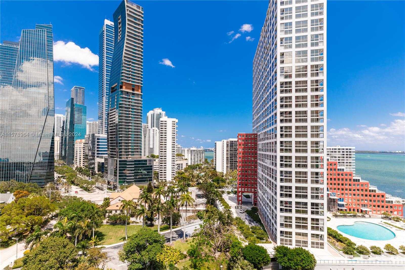 Small Image of 1581 BRICKELL AVE #1107, Miami Number 52