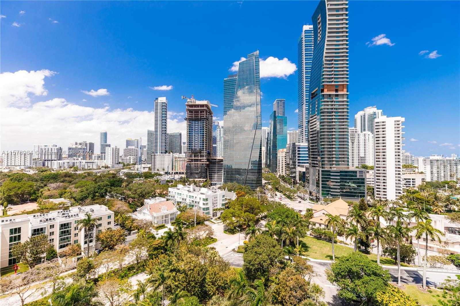 Small Image of 1581 BRICKELL AVE #1107, Miami Number 55