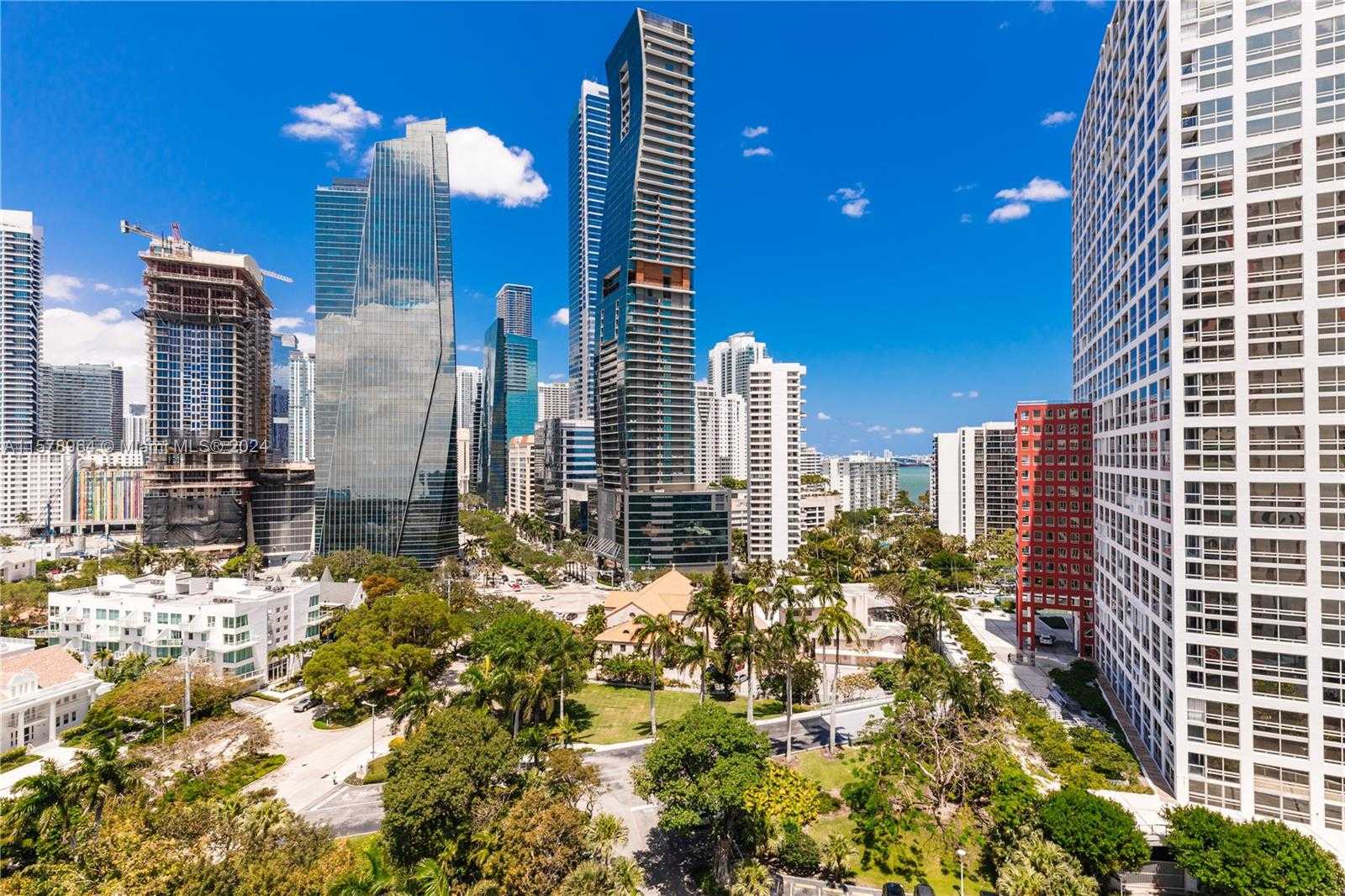 Small Image of 1581 BRICKELL AVE #1107, Miami Number 60