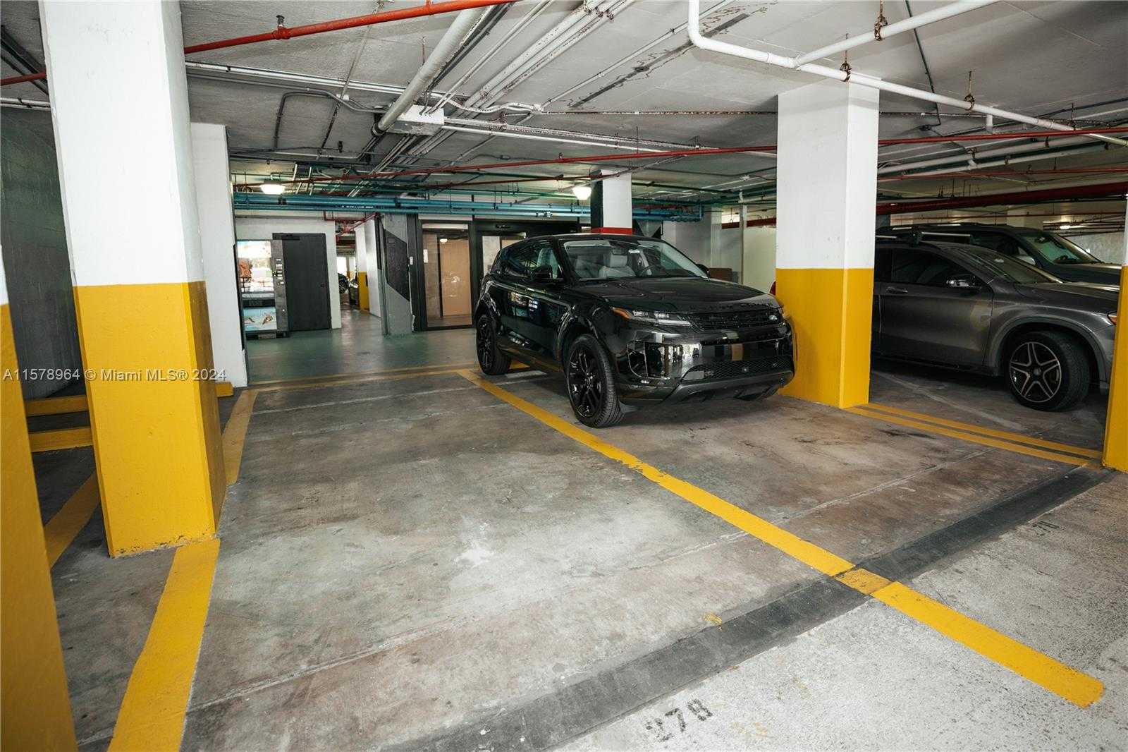 Small Image of 1581 BRICKELL AVE #1107, Miami Number 86