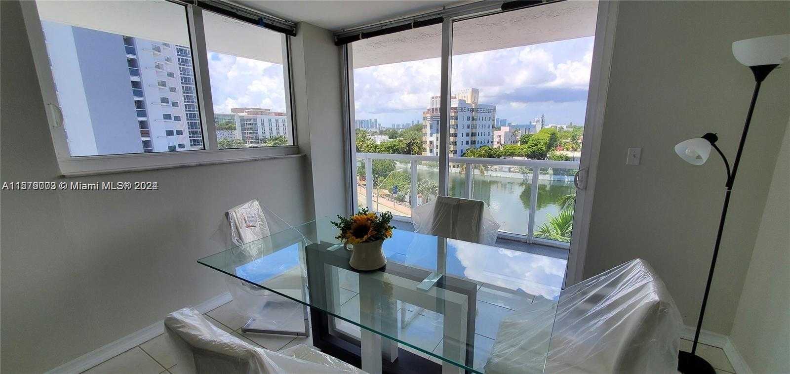 Small Image of 2457 COLLINS AVE #606, Miami Beach Number 12