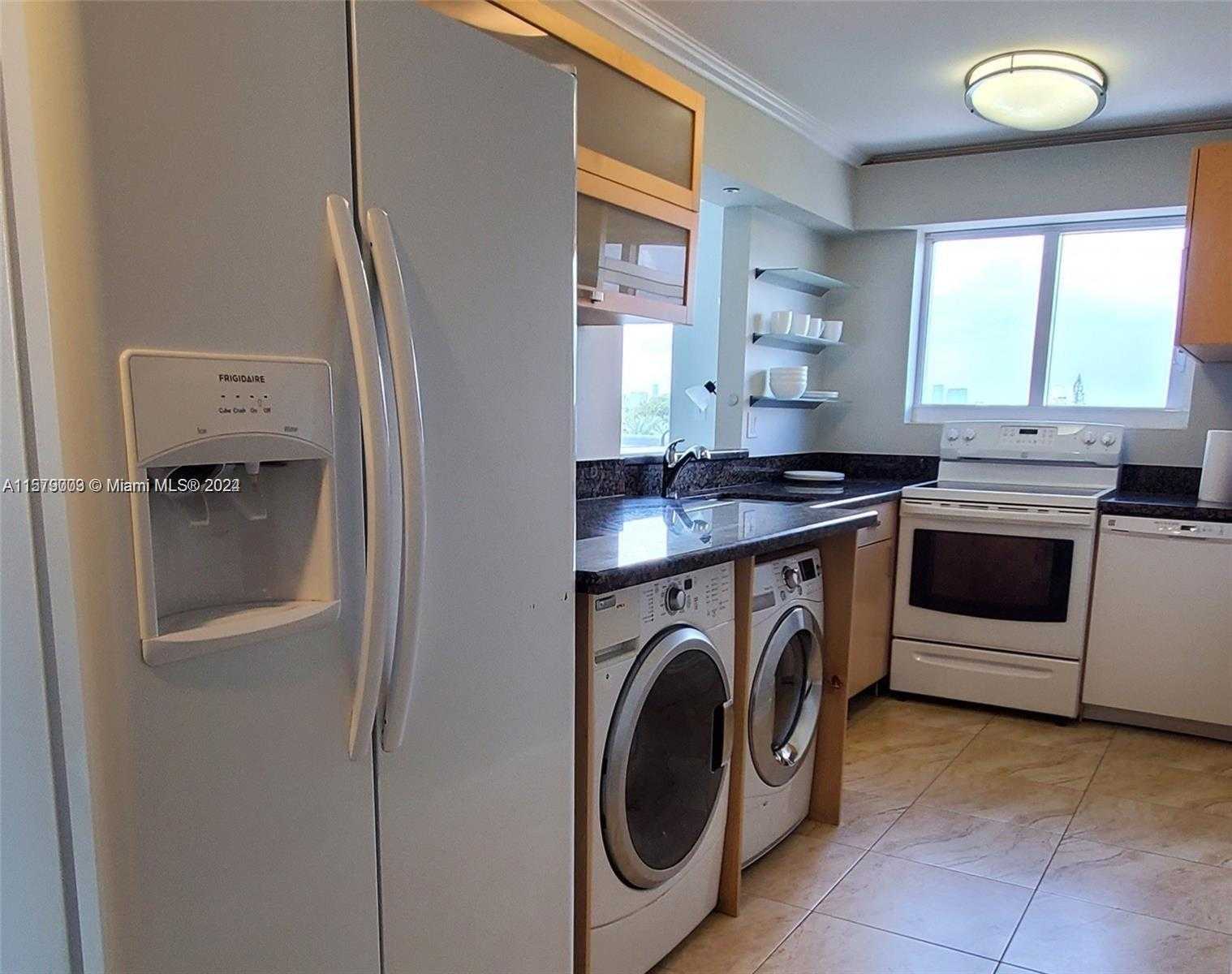 Small Image of 2457 COLLINS AVE #606, Miami Beach Number 18