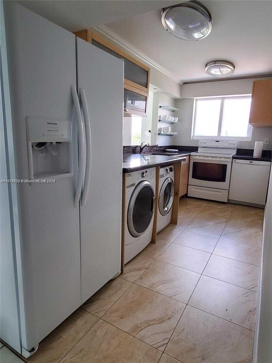 Small Image of 2457 COLLINS AVE #606, Miami Beach Number 21