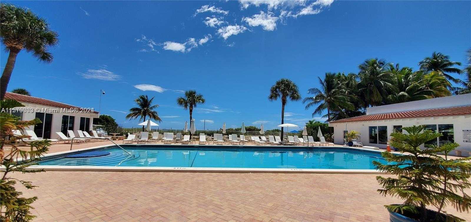 Small Image of 2457 COLLINS AVE #606, Miami Beach Number 28