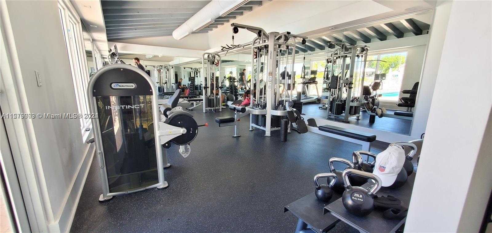 Small Image of 2457 COLLINS AVE #606, Miami Beach Number 30