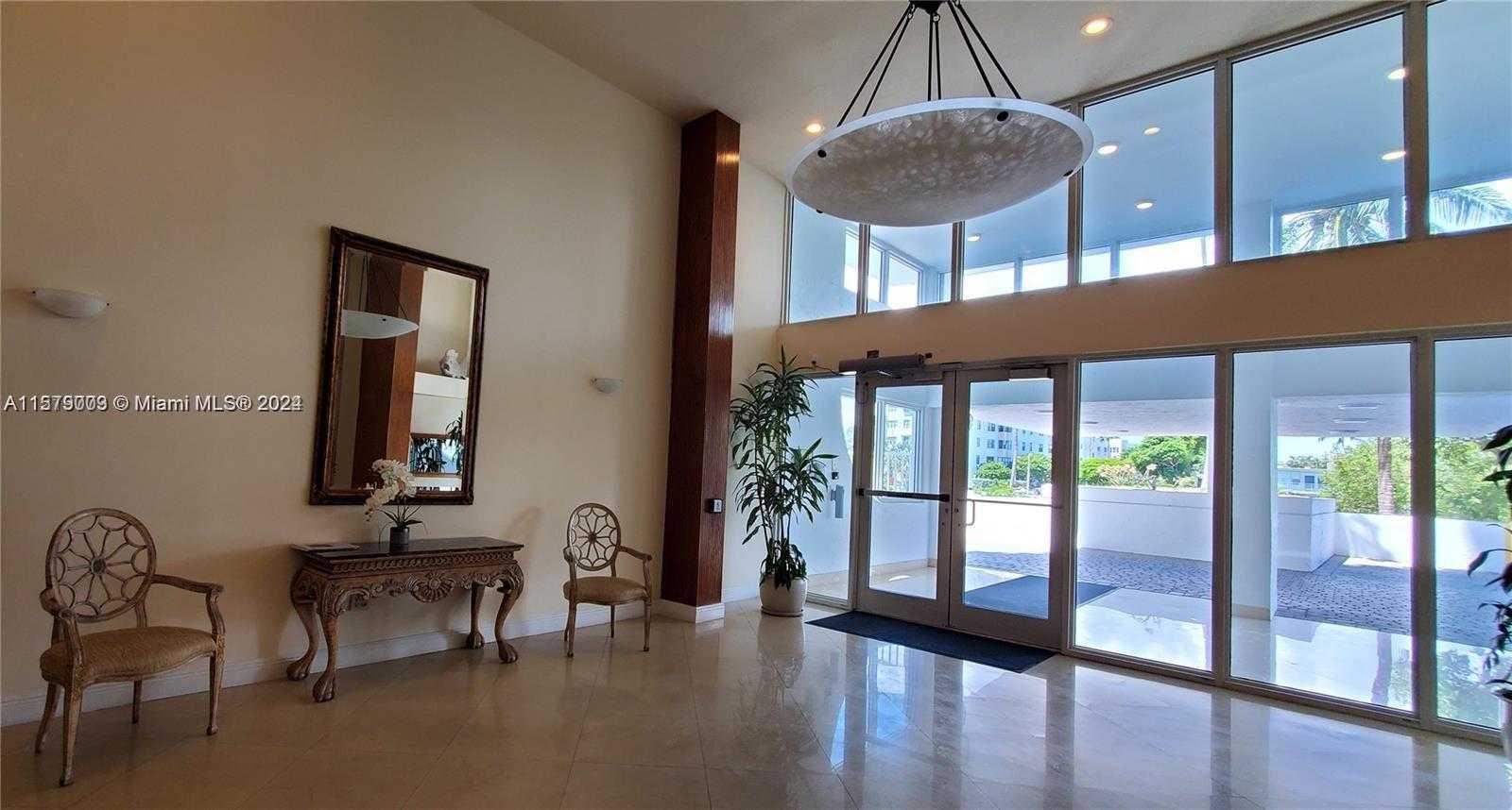 Small Image of 2457 COLLINS AVE #606, Miami Beach Number 34
