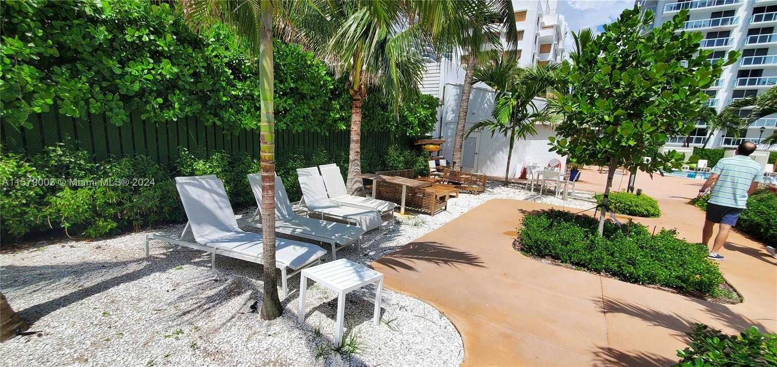 Small Image of 2457 COLLINS AVE #606, Miami Beach Number 42