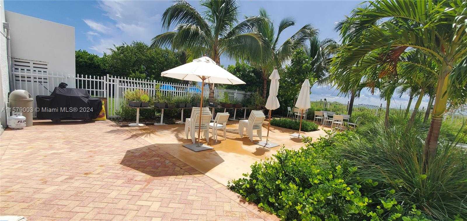 Small Image of 2457 COLLINS AVE #606, Miami Beach Number 45