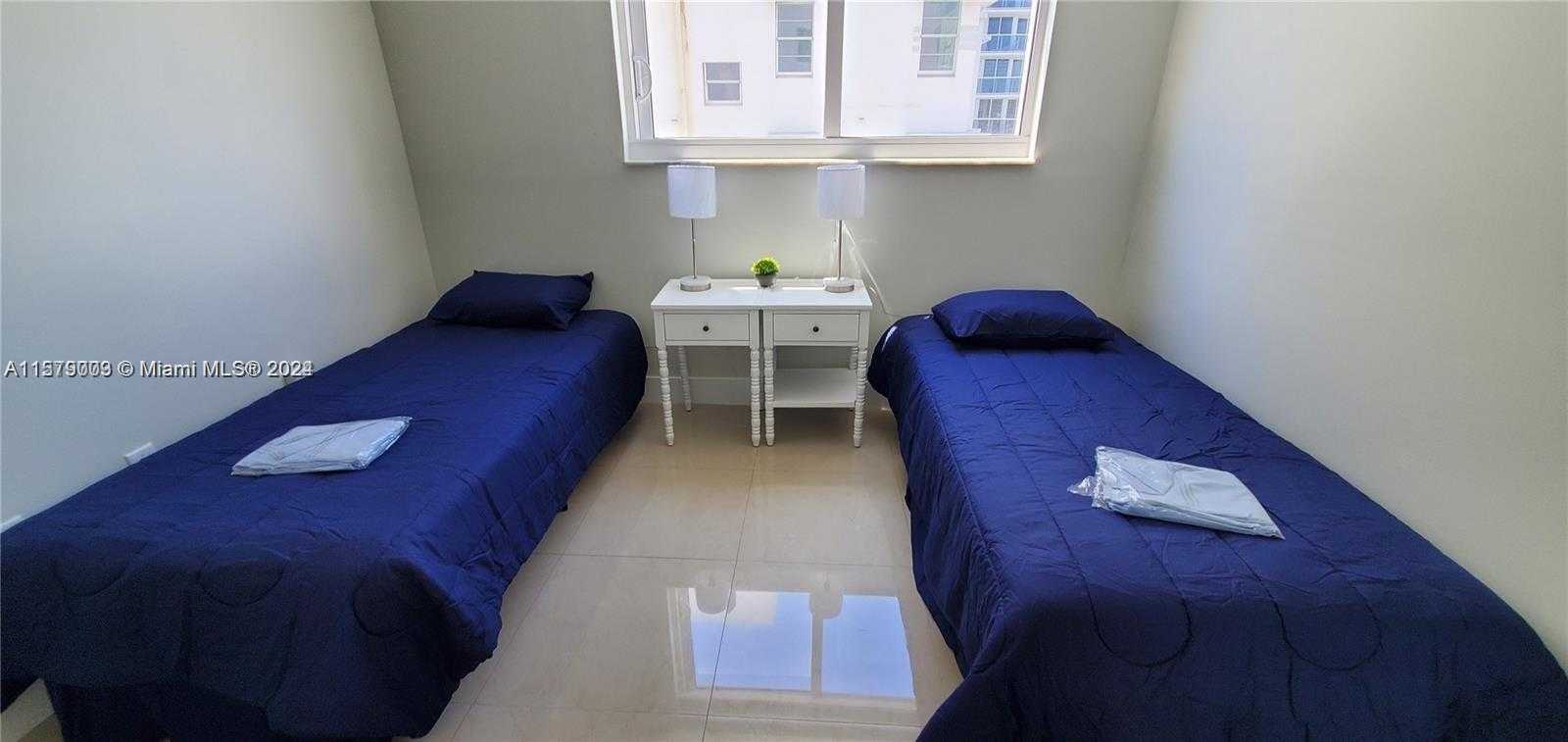 Small Image of 2457 COLLINS AVE #606, Miami Beach Number 9