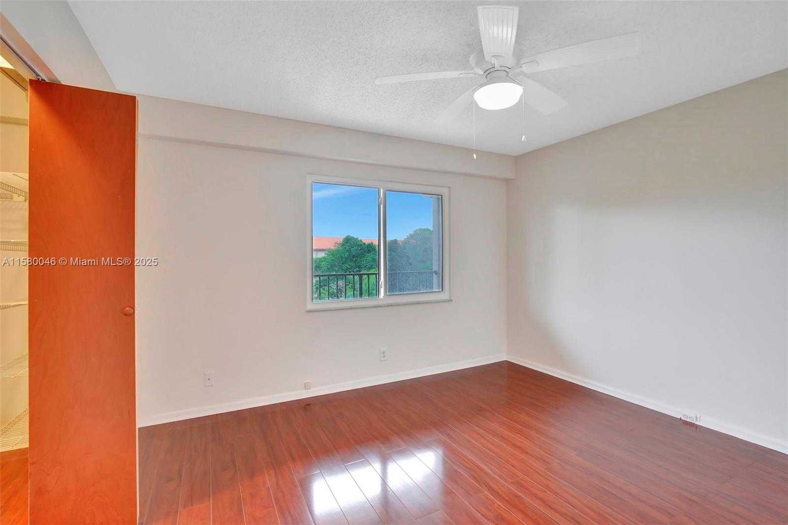 Small Image of 1200 SOUTH WEST 125TH AVE #415L, Pembroke Pines Number 14