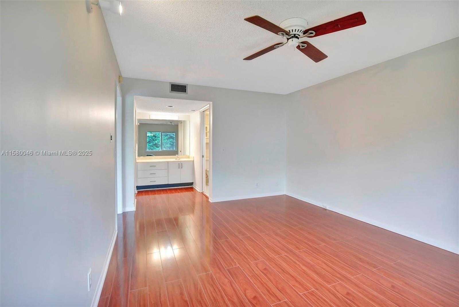 Small Image of 1200 SOUTH WEST 125TH AVE #415L, Pembroke Pines Number 25