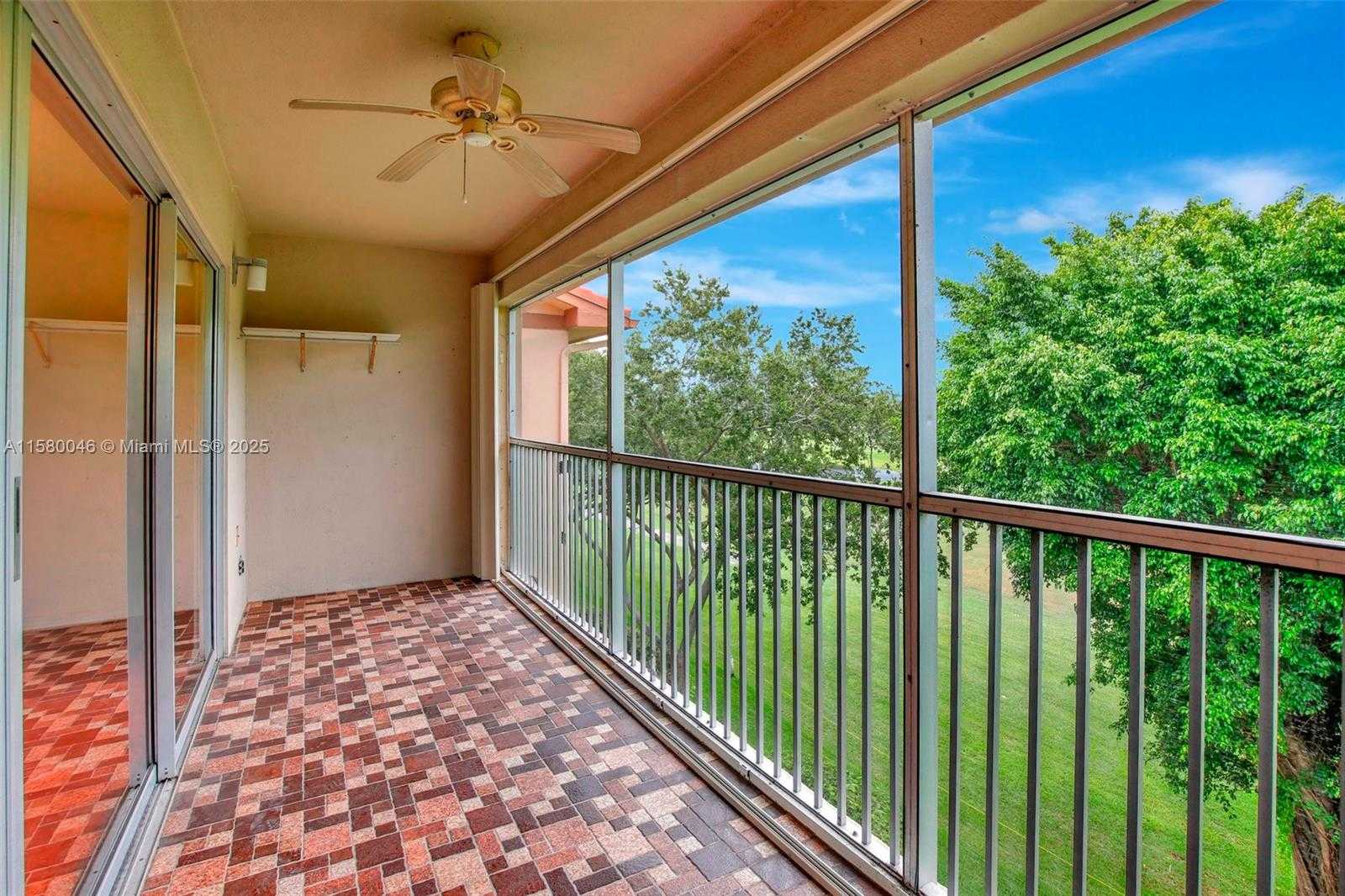 Small Image of 1200 SOUTH WEST 125TH AVE #415L, Pembroke Pines Number 27