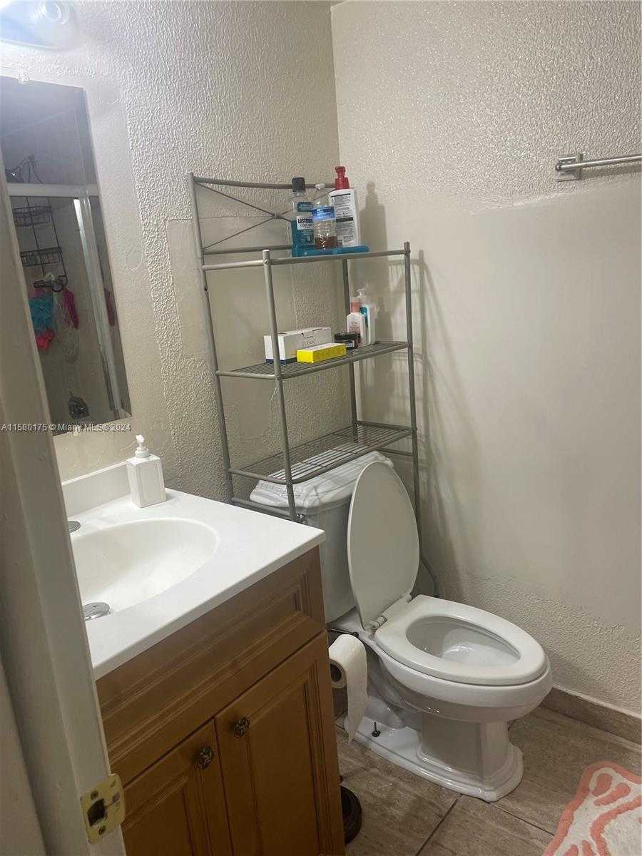 Small Image of 3252 FOXCROFT RD #208, Miramar Number 10