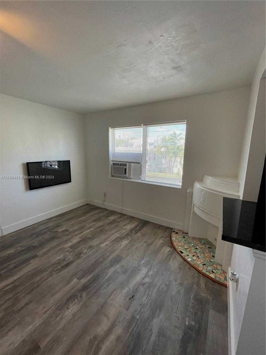 Small Image of 760 JEFFERSON AVE #11, Miami Beach Number 5