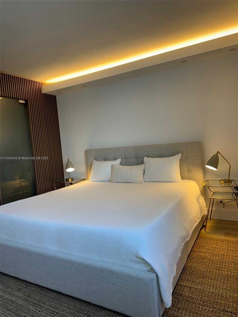 Small Image of 2301 COLLINS AVE #837, Miami Beach Number 11