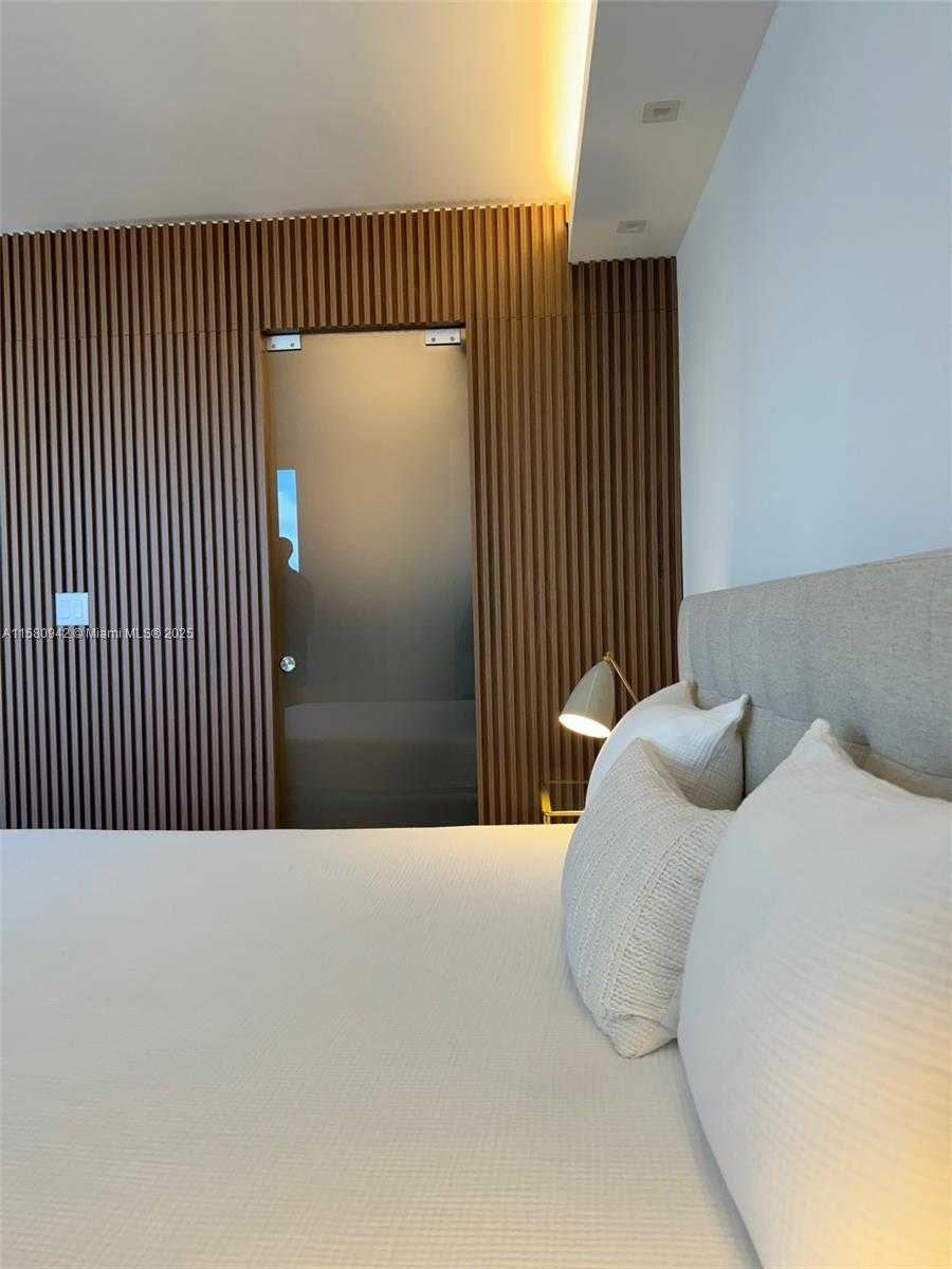 Small Image of 2301 COLLINS AVE #837, Miami Beach Number 12