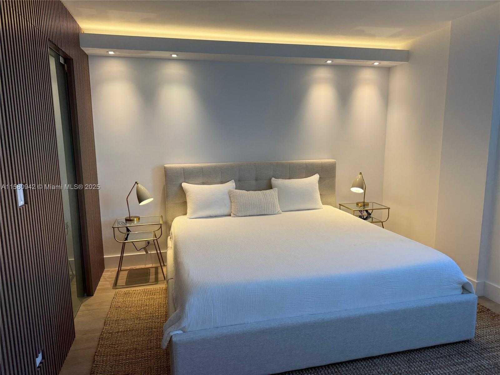 Small Image of 2301 COLLINS AVE #837, Miami Beach Number 14