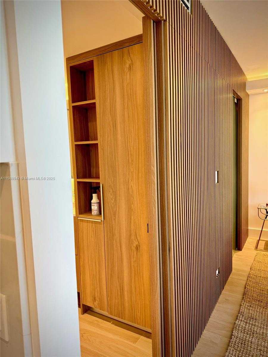 Small Image of 2301 COLLINS AVE #837, Miami Beach Number 17