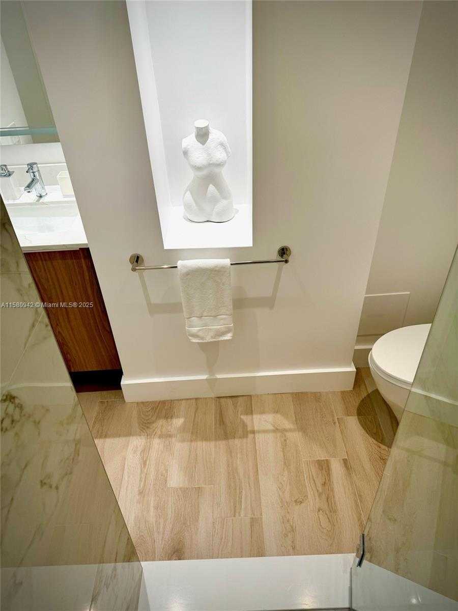 Small Image of 2301 COLLINS AVE #837, Miami Beach Number 22