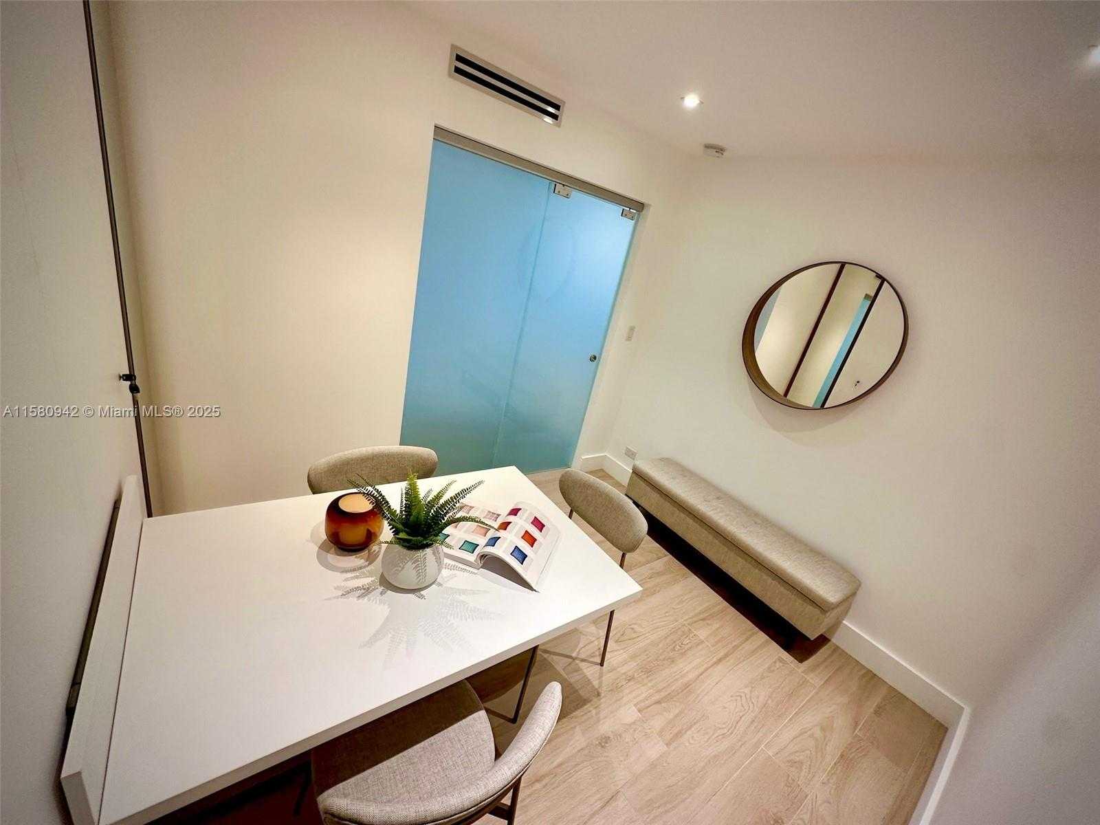 Small Image of 2301 COLLINS AVE #837, Miami Beach Number 25
