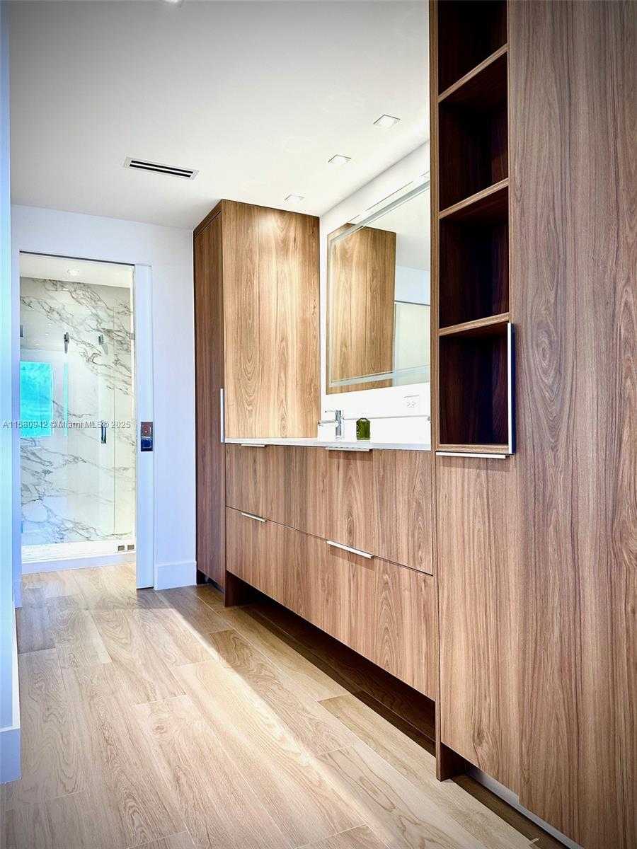 Small Image of 2301 COLLINS AVE #837, Miami Beach Number 27