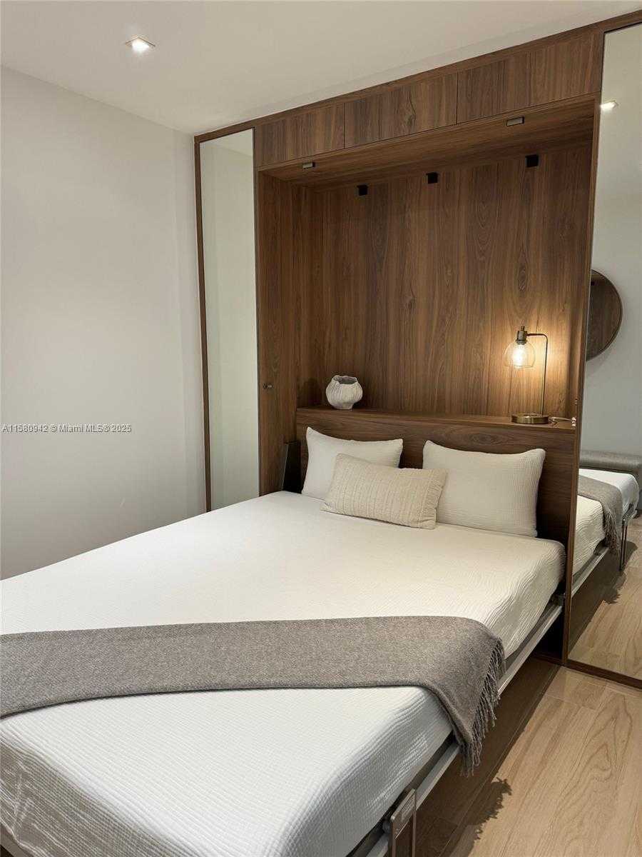 Small Image of 2301 COLLINS AVE #837, Miami Beach Number 30