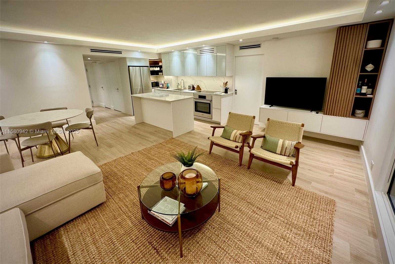 Small Image of 2301 COLLINS AVE #837, Miami Beach Number 5