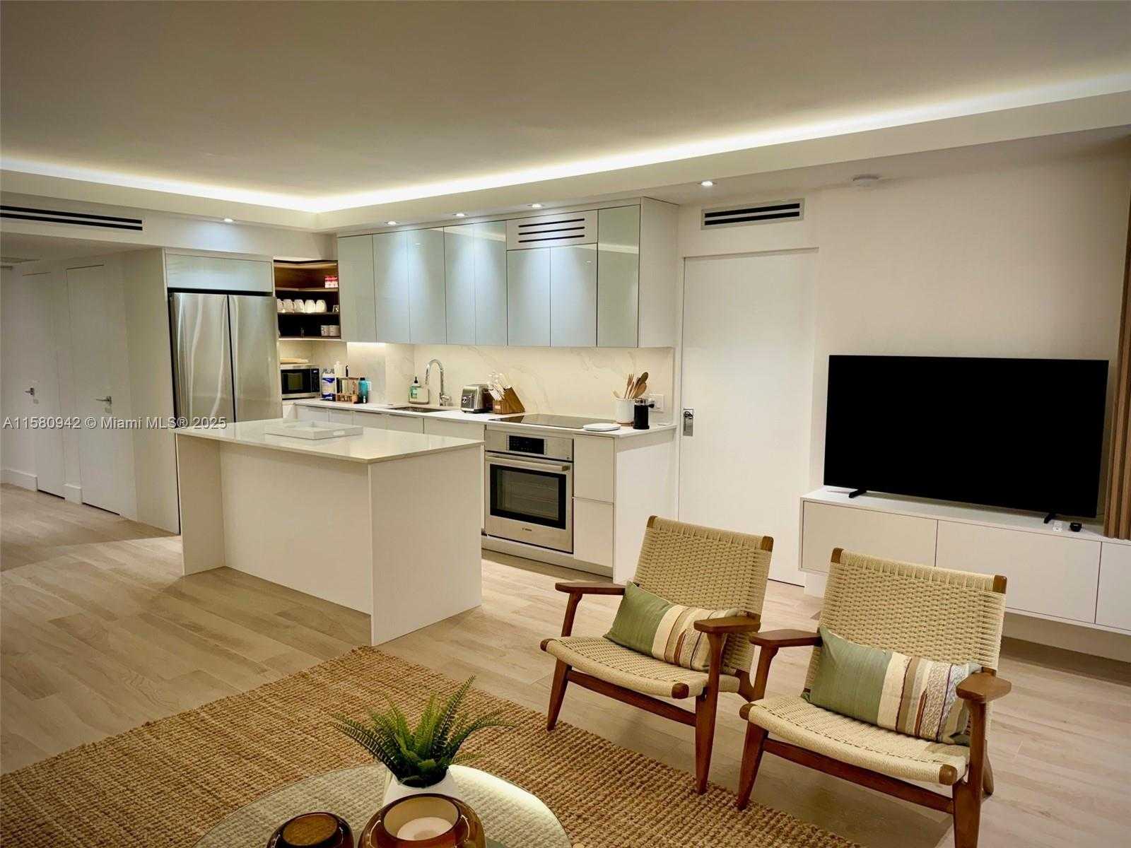 Small Image of 2301 COLLINS AVE #837, Miami Beach Number 6