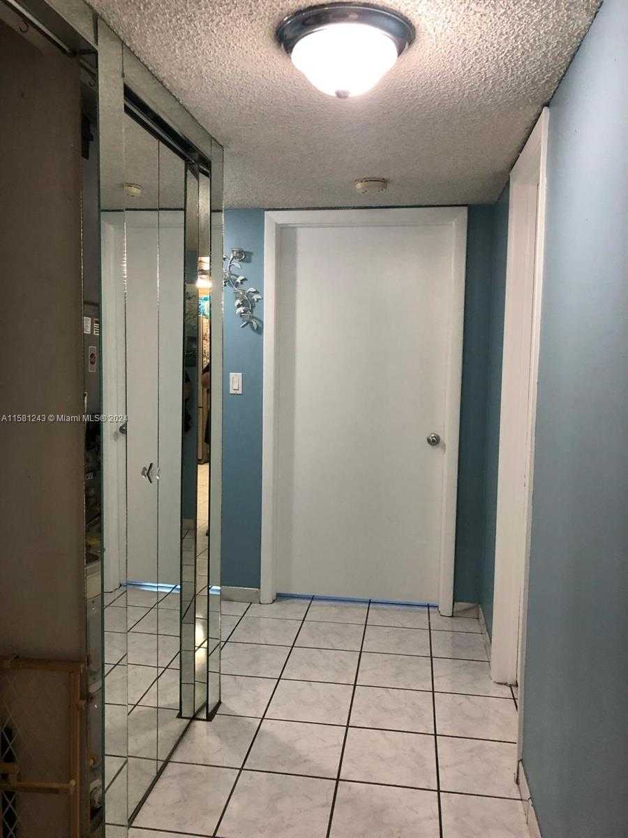 Imagen de Pequeño Objeto