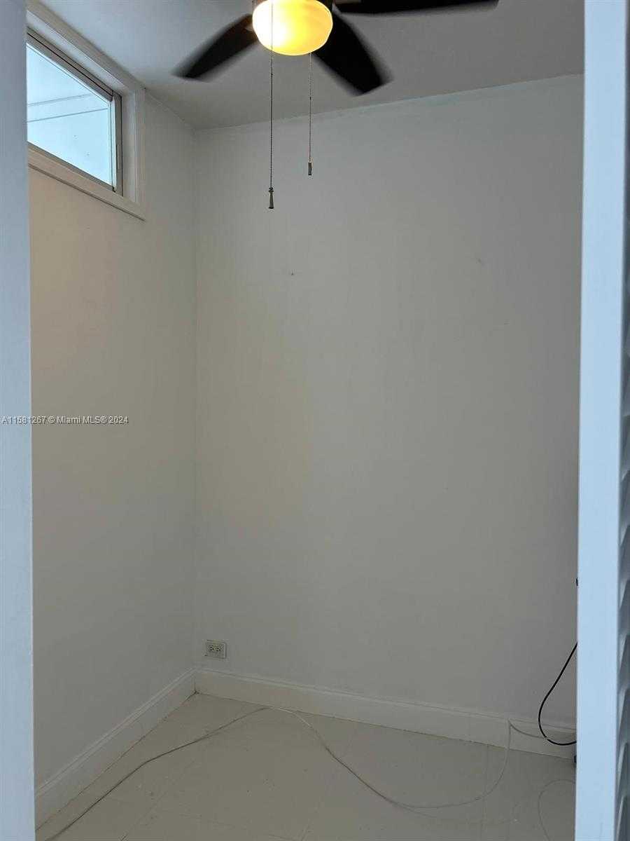 Small Image of 701 BRICKELL KEY BLVD #202, Miami Number 25