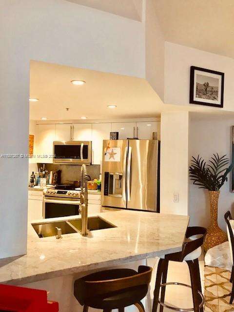 Small Image of 701 BRICKELL KEY BLVD #202, Miami Number 3