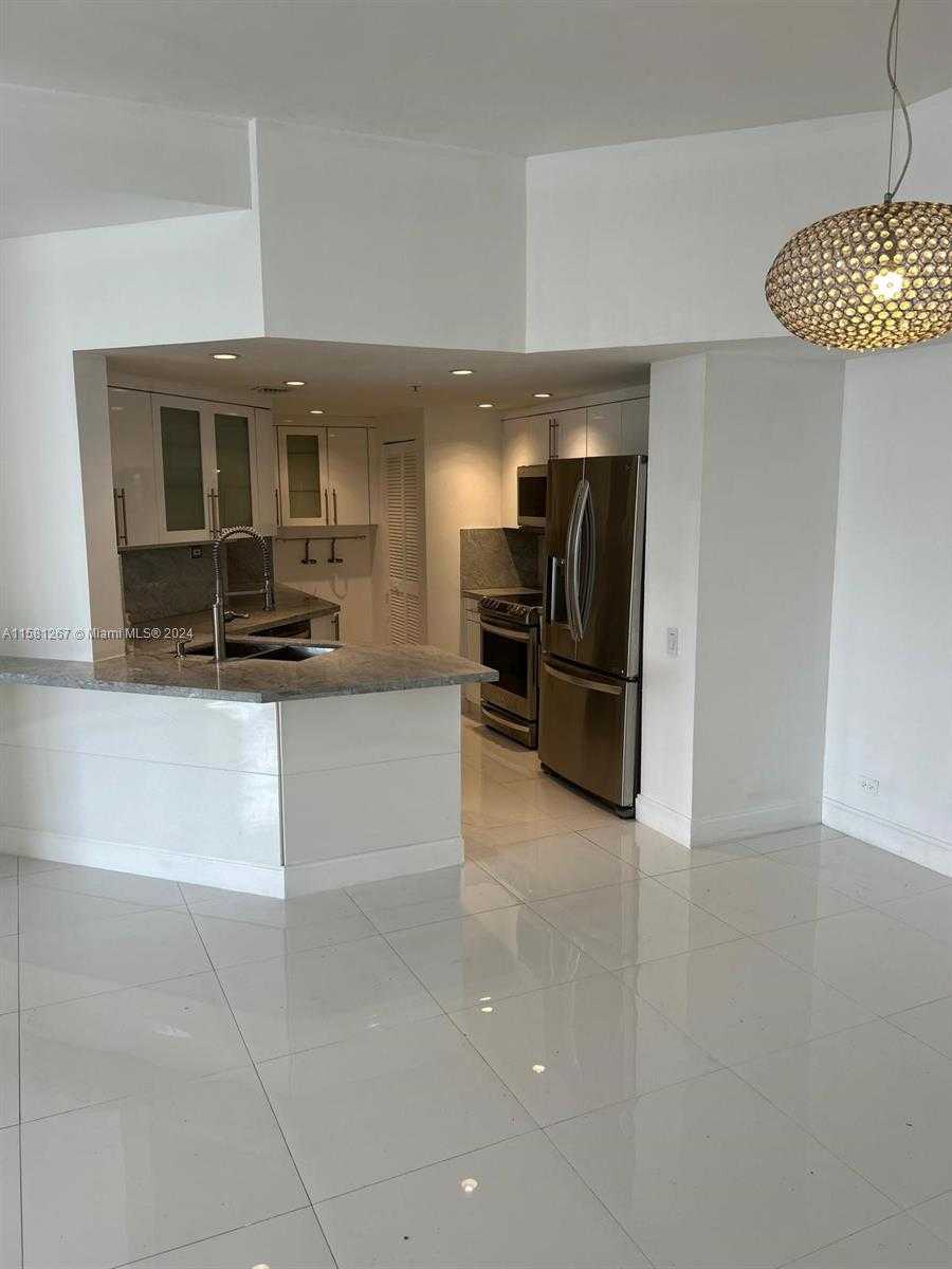 Small Image of 701 BRICKELL KEY BLVD #202, Miami Number 6