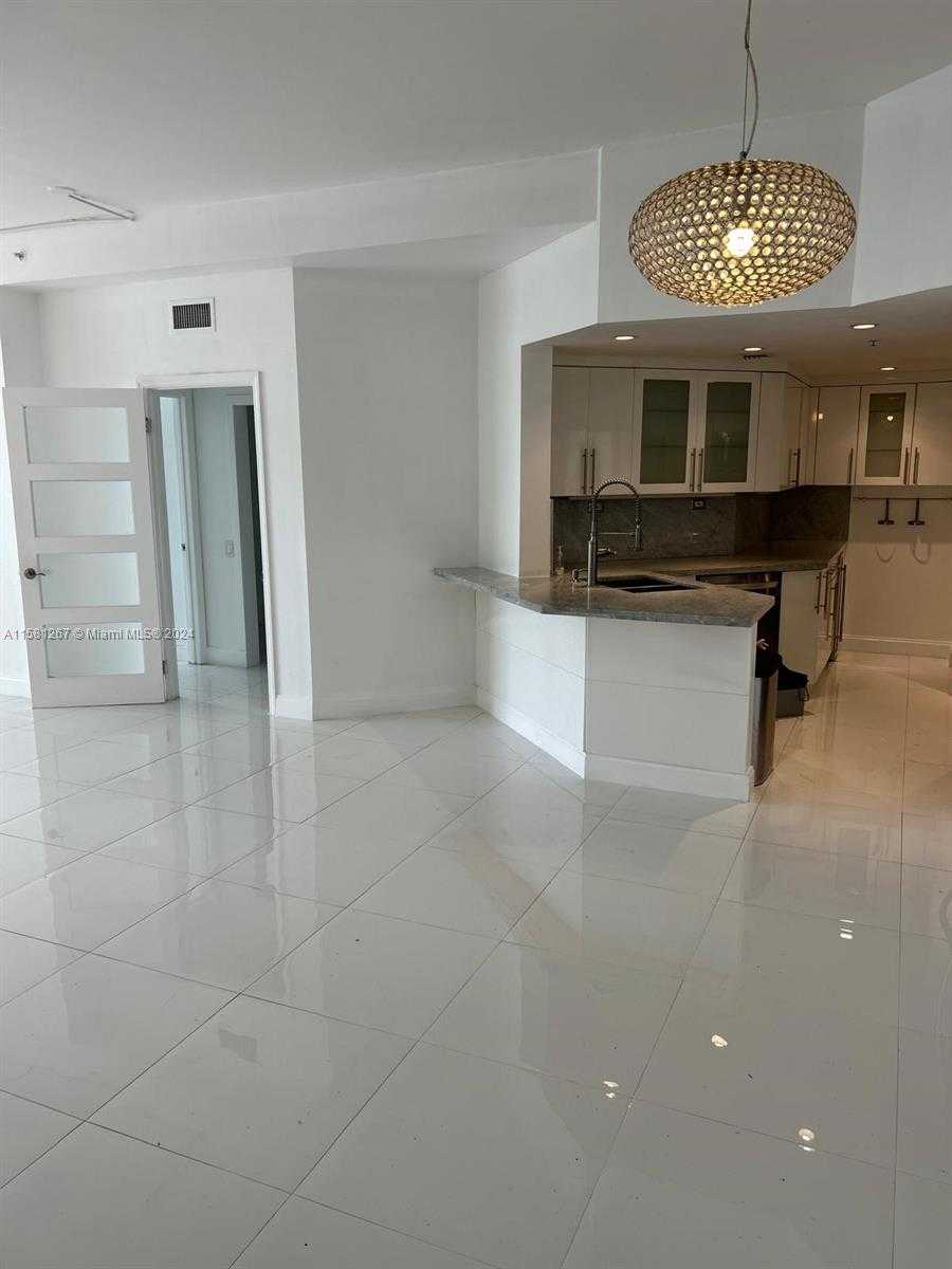 Small Image of 701 BRICKELL KEY BLVD #202, Miami Number 8