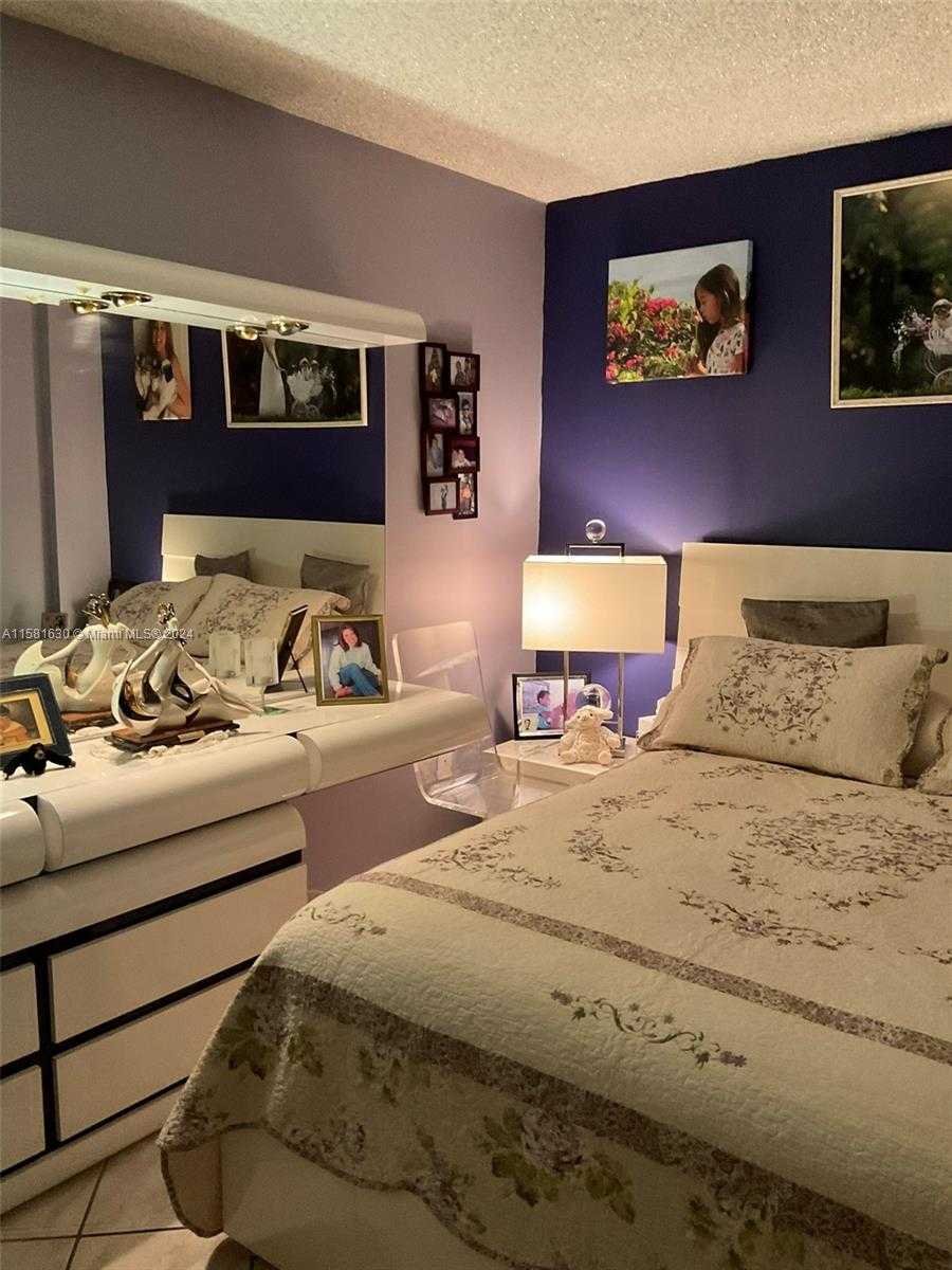 Small Image of 4675 WEST 18TH CT #502, Hialeah Number 3