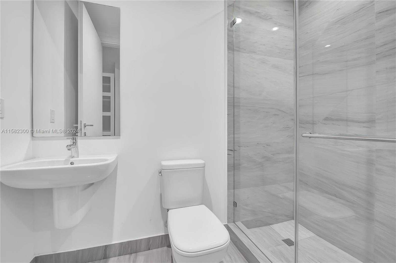 Small Image of 3300 NE 188th St, Aventura, FL 33180, USA Number 24