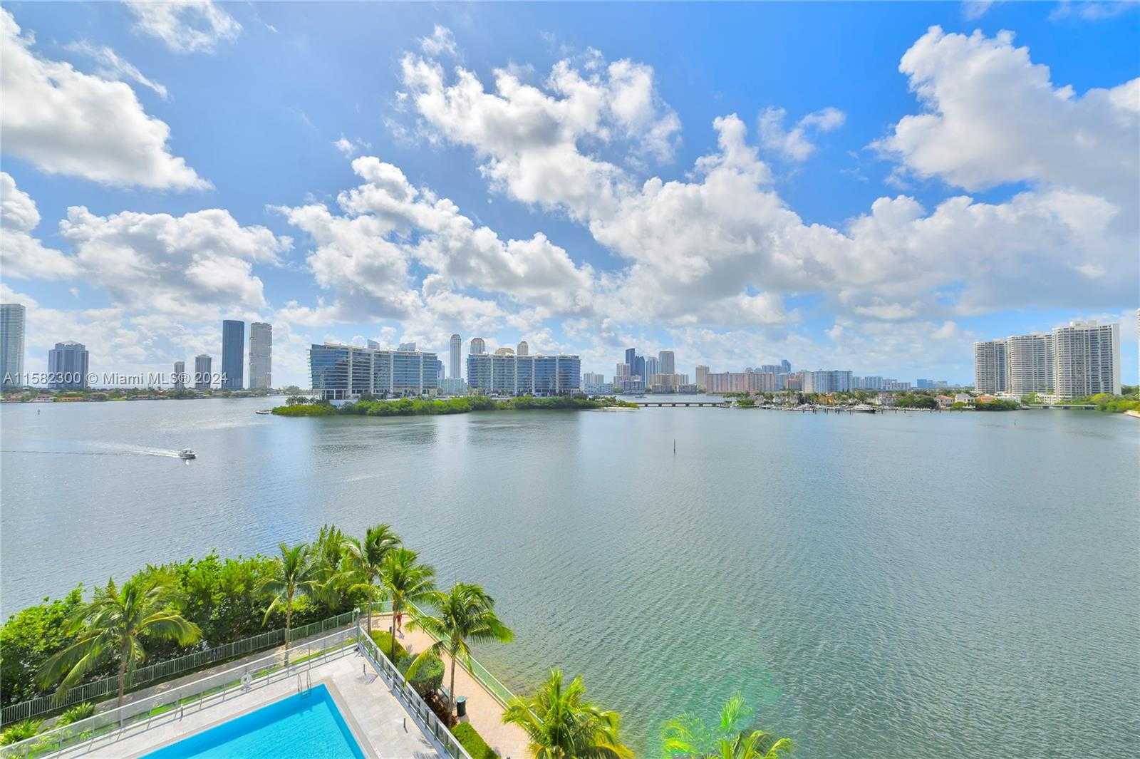 Small Image of 3300 NE 188th St, Aventura, FL 33180, USA Number 36