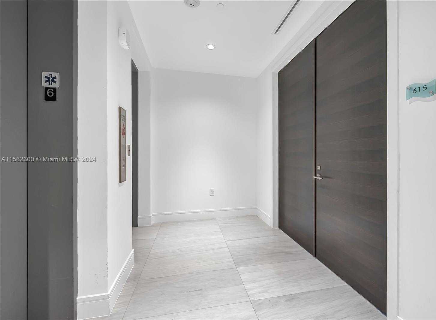 Small Image of 3300 NE 188th St, Aventura, FL 33180, USA Number 5