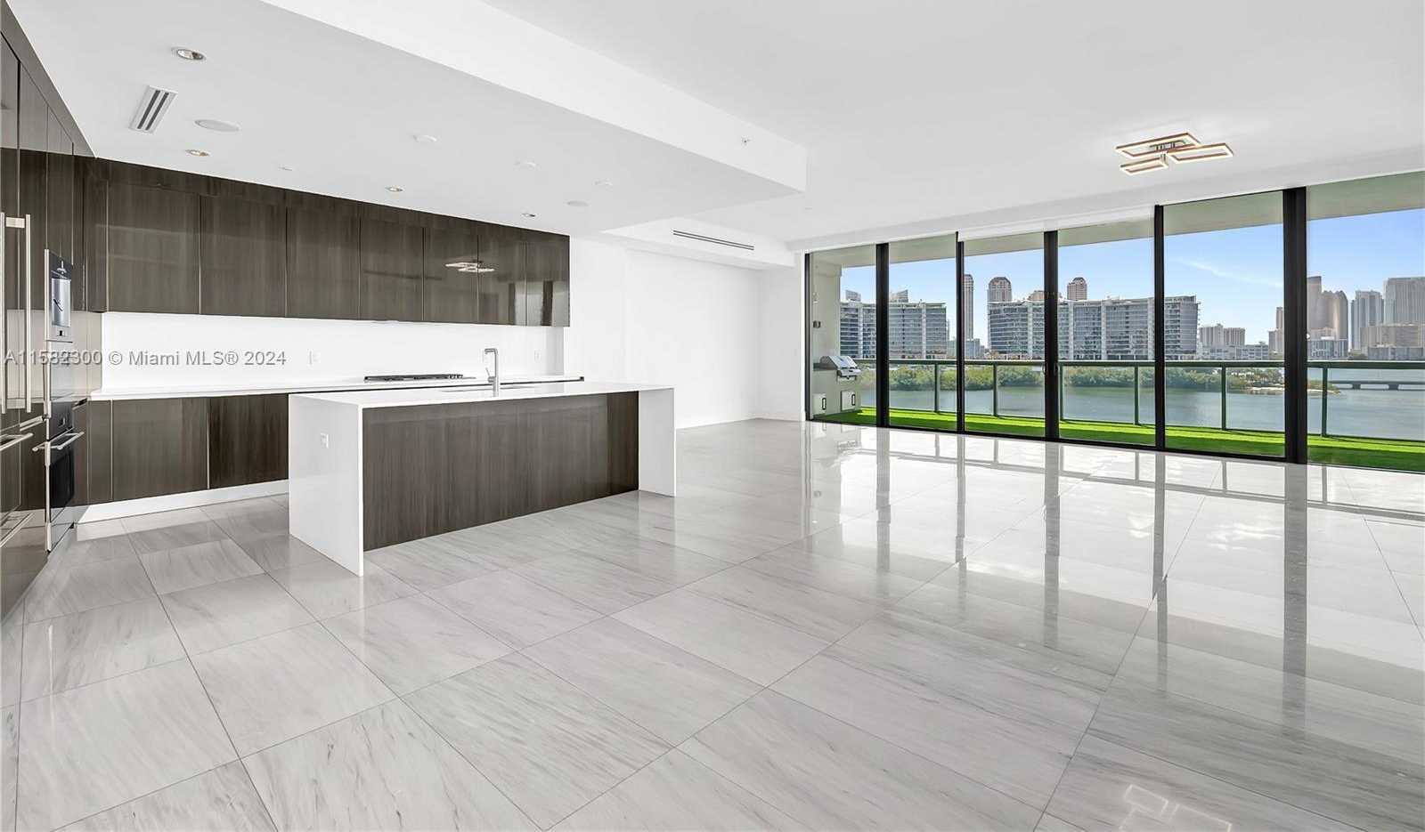 Small Image of 3300 NE 188th St, Aventura, FL 33180, USA Number 8
