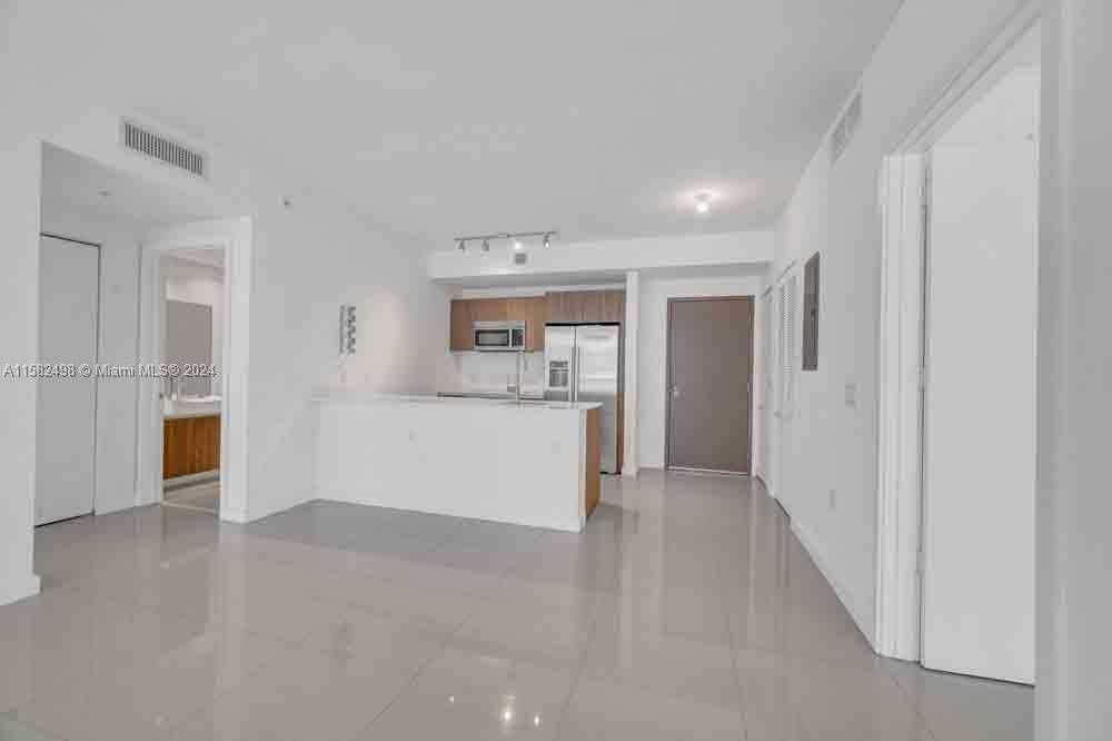 Small Image of 201 SW 17th Rd, Miami, FL 33129, USA Number 26