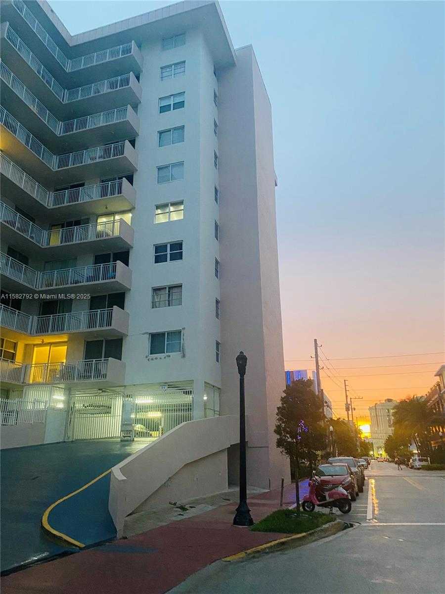 Small Image of 345 OCEAN DR #307, Miami Beach Number 34
