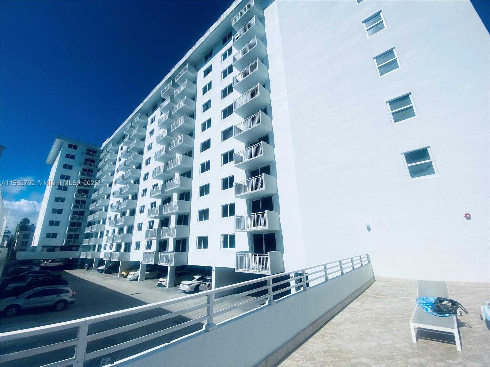 Small Image of 345 OCEAN DR #307, Miami Beach Number 38