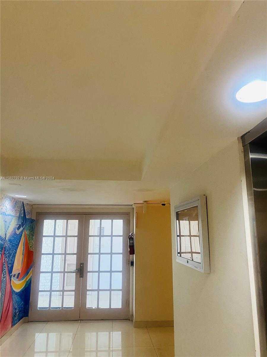 Small Image of 345 OCEAN DR #307, Miami Beach Number 61