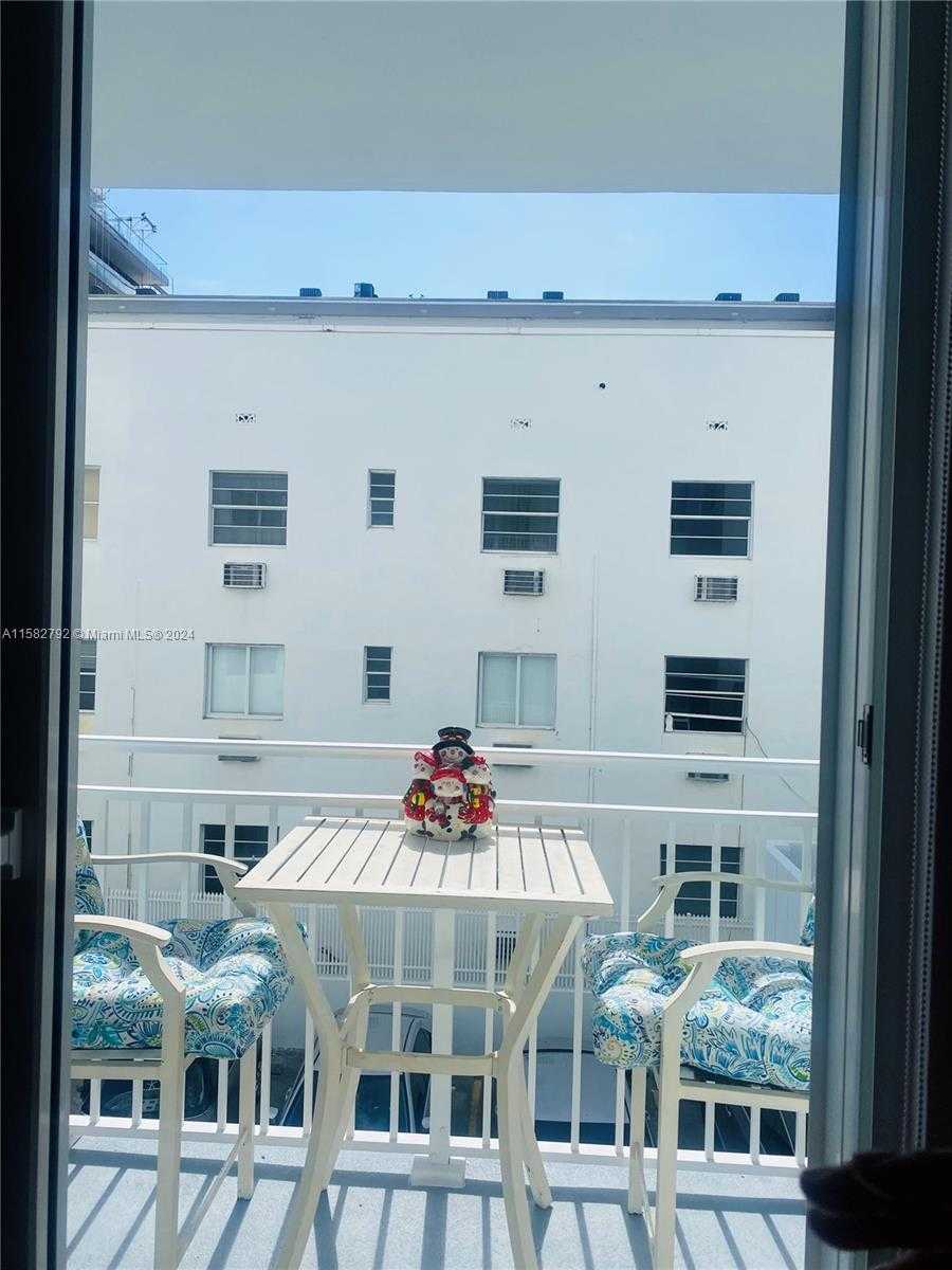 Small Image of 345 OCEAN DR #307, Miami Beach Number 64